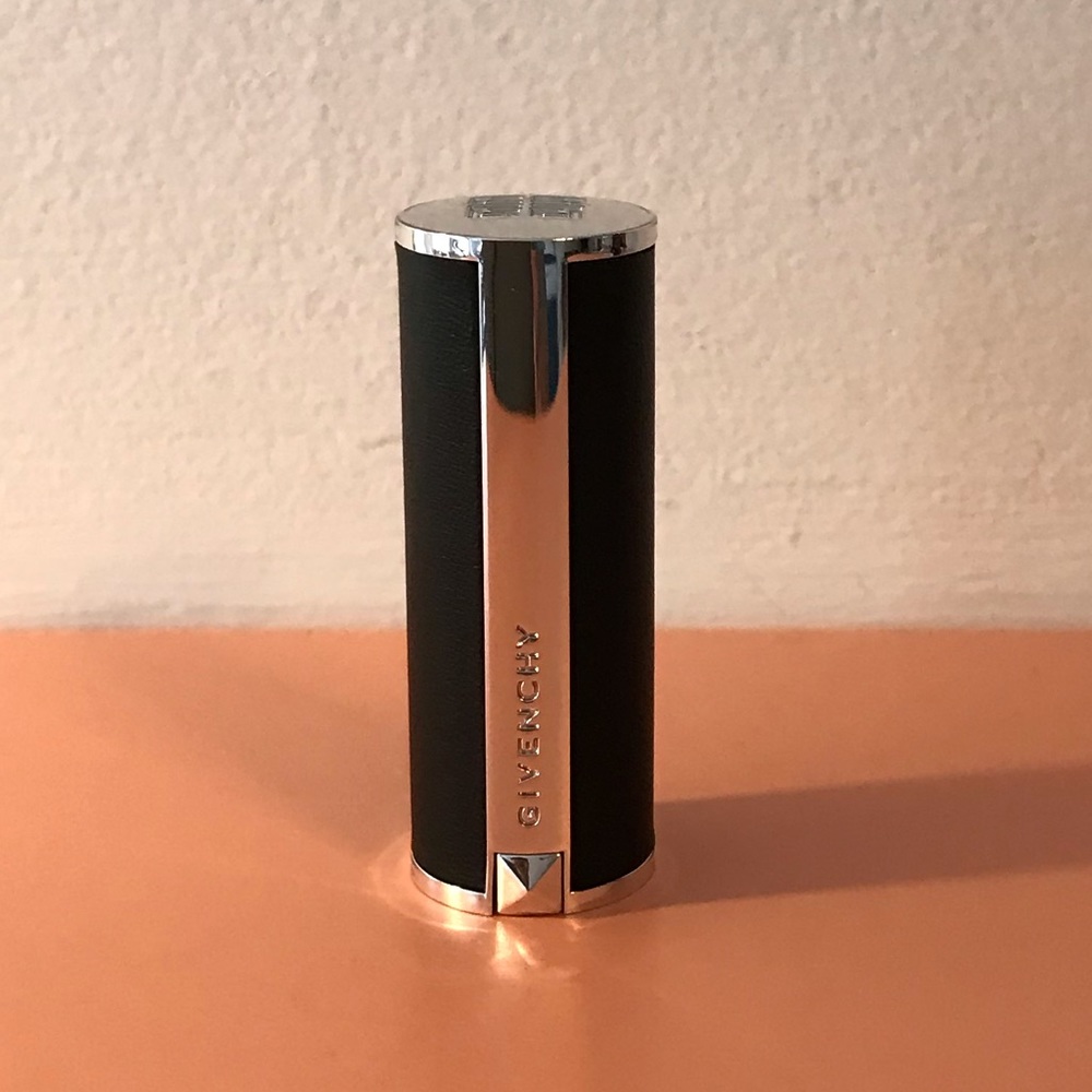 Mini Givenchy Le Rouge Luminous Matte Lipstick - NIB 1.5g Shade : L’Interdit - Picture 3 of 3